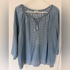 J. Jill Denim Embroidered Chambray Peasant Top Size M 100% Tencel